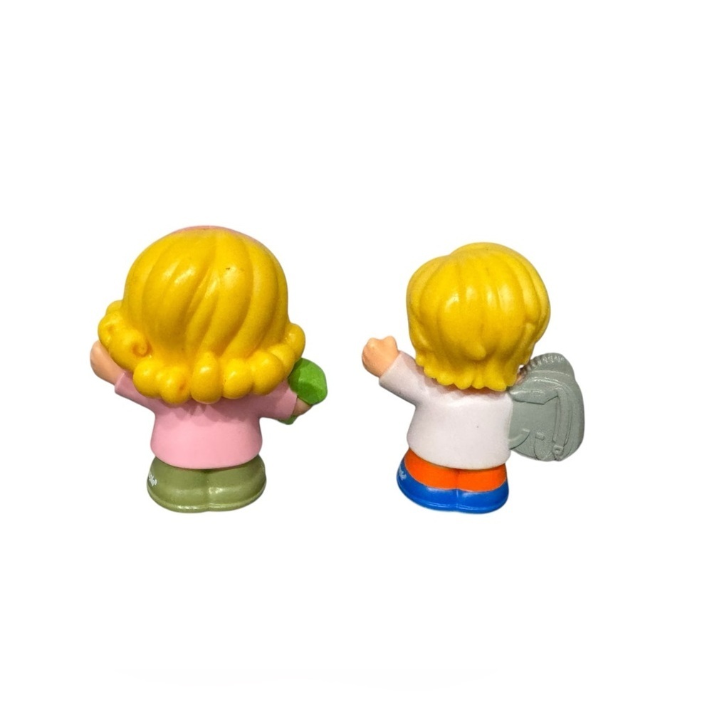 Fisher Price Little People Farmer Emma W/ Sponge & School Bus Eddie - Picture 4 of 7